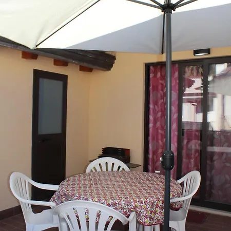 Donna Lucia Apartment