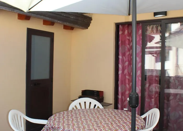 Donna Lucia * Giardini Naxos